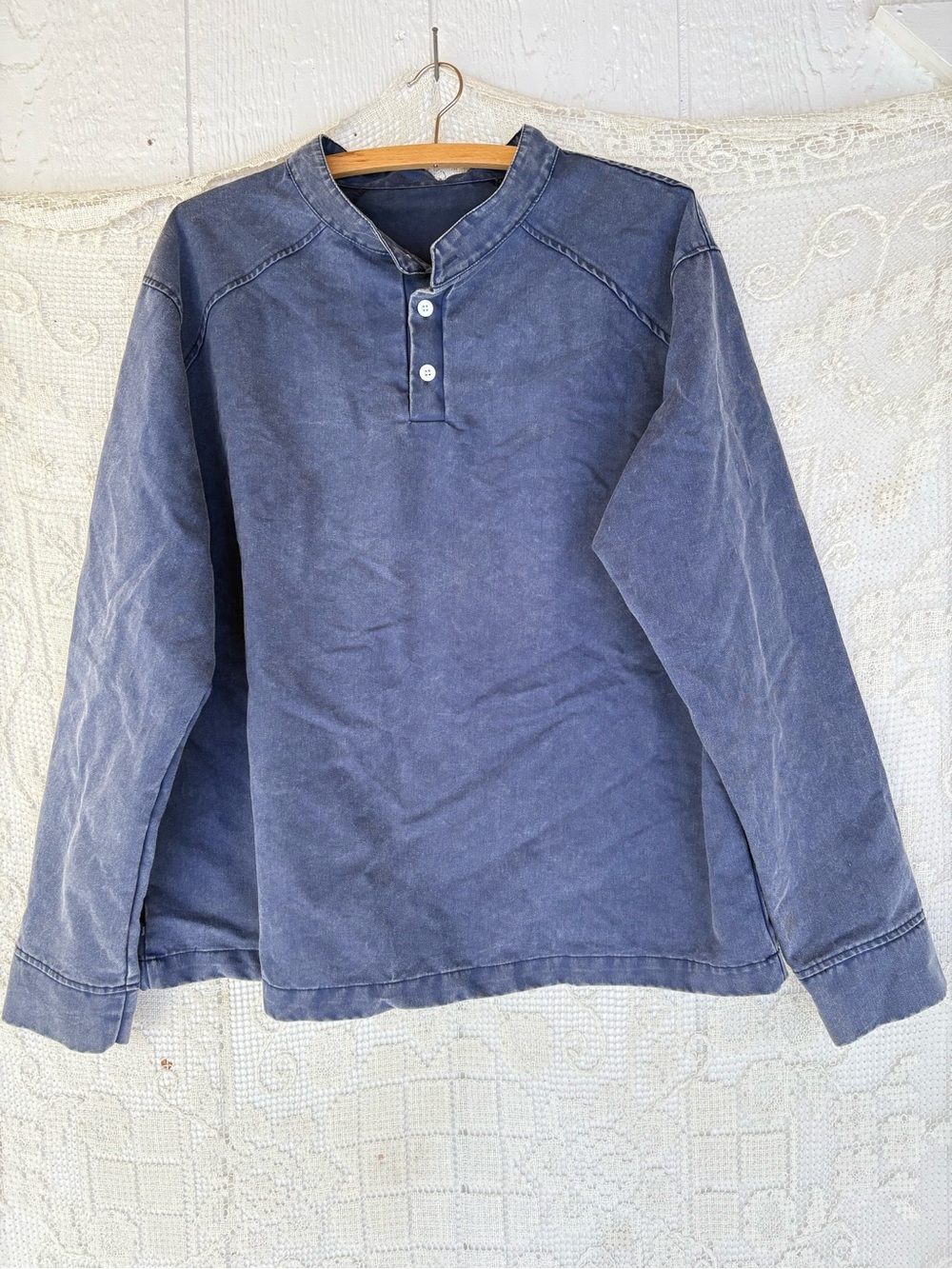 Men's Washed Navy Henley 100% cotton Long Sleeve  - Brand Unspecified